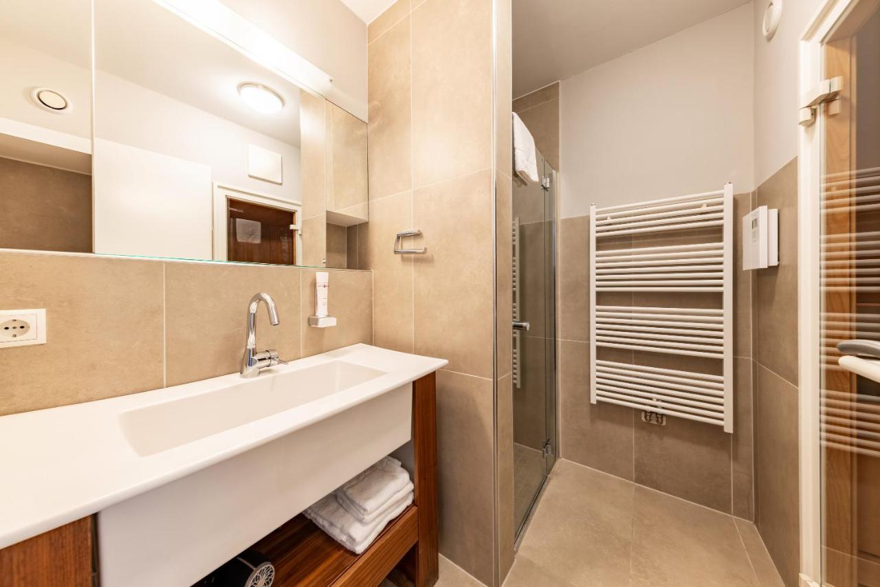 Der Sonnberg Alpinlodges - Apartments Mit Seeblick, Privater Sauna Und Self Check-In Zell am See Exterior photo
